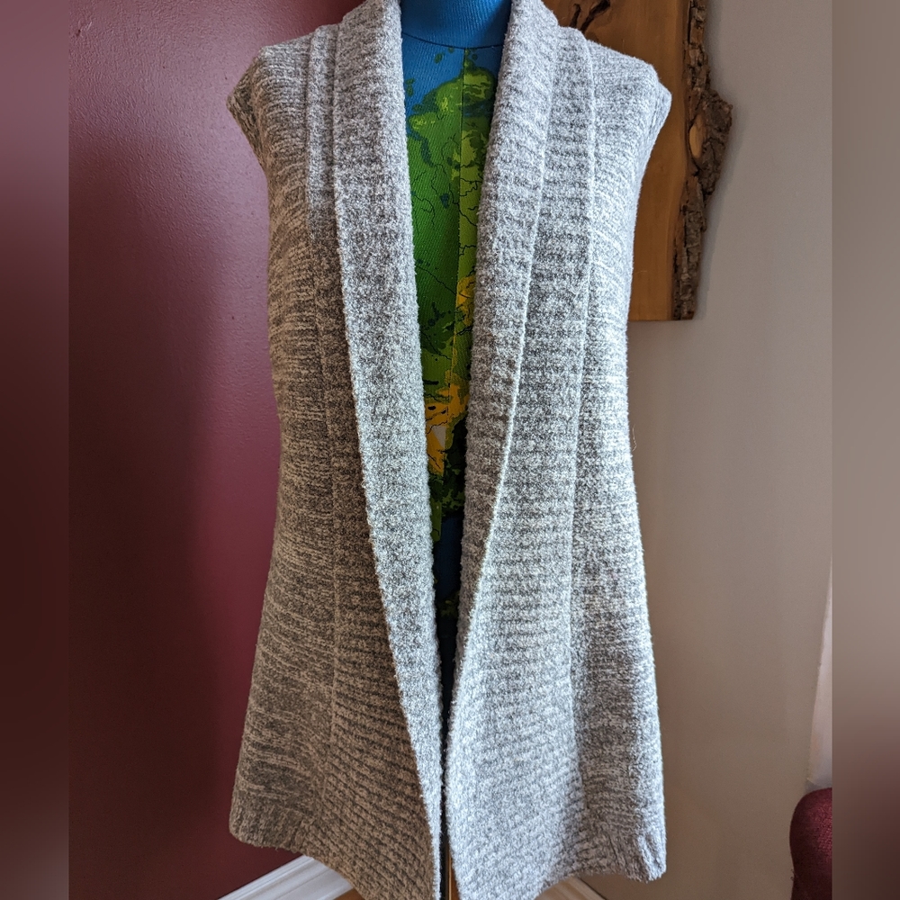 Long sleeveless light grey knit vest from Loft